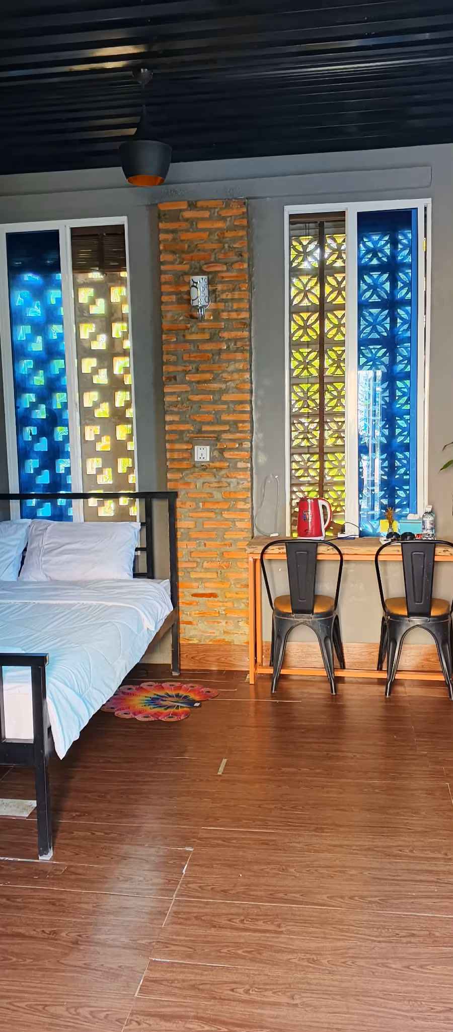 Mama Sa room with warm natural light